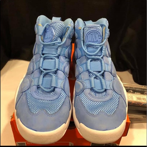 Men Nike Shoe (Up Tempo) - Picture 2 of 3